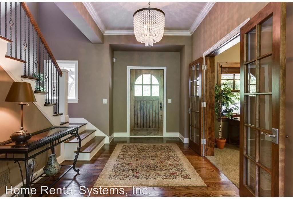 18225 Honeysuckle Ln - Photo 2 of 12