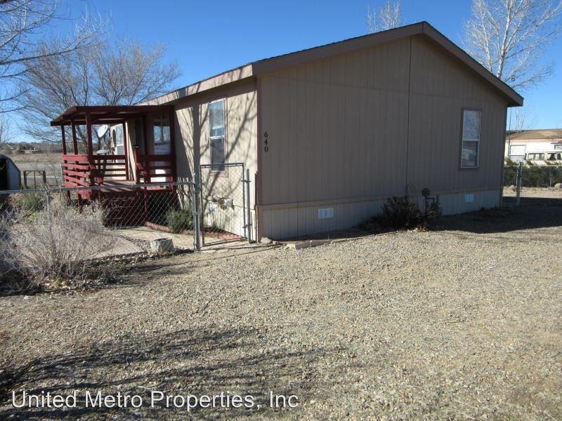 640 Ruth Rd - Photo 2 of 12