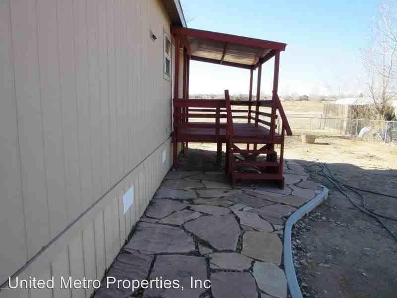 640 Ruth Rd - Photo 3 of 12