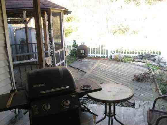 28 Penny Ln - Photo 2 of 10