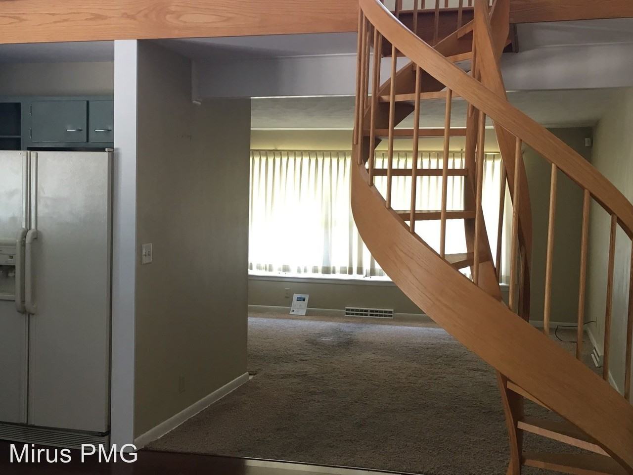 300 E Lindberg Ave - Photo 2 of 21