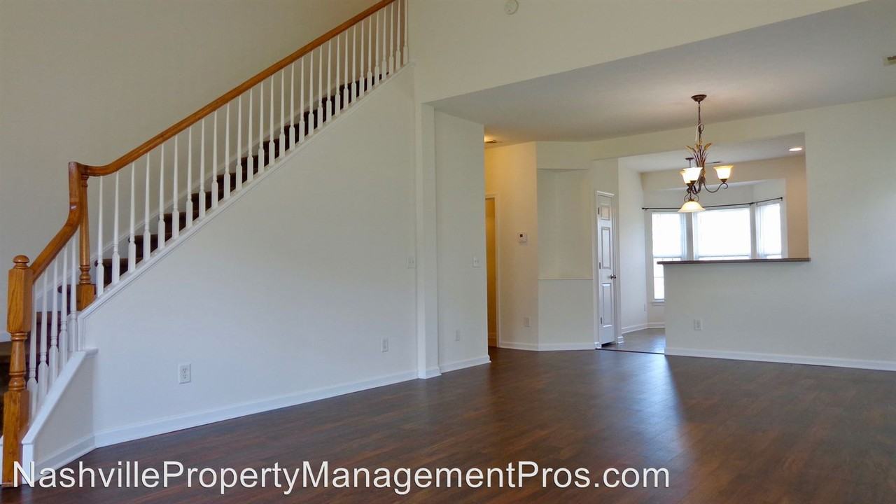 1096 Rambling Brook Rd - Photo 2 of 23