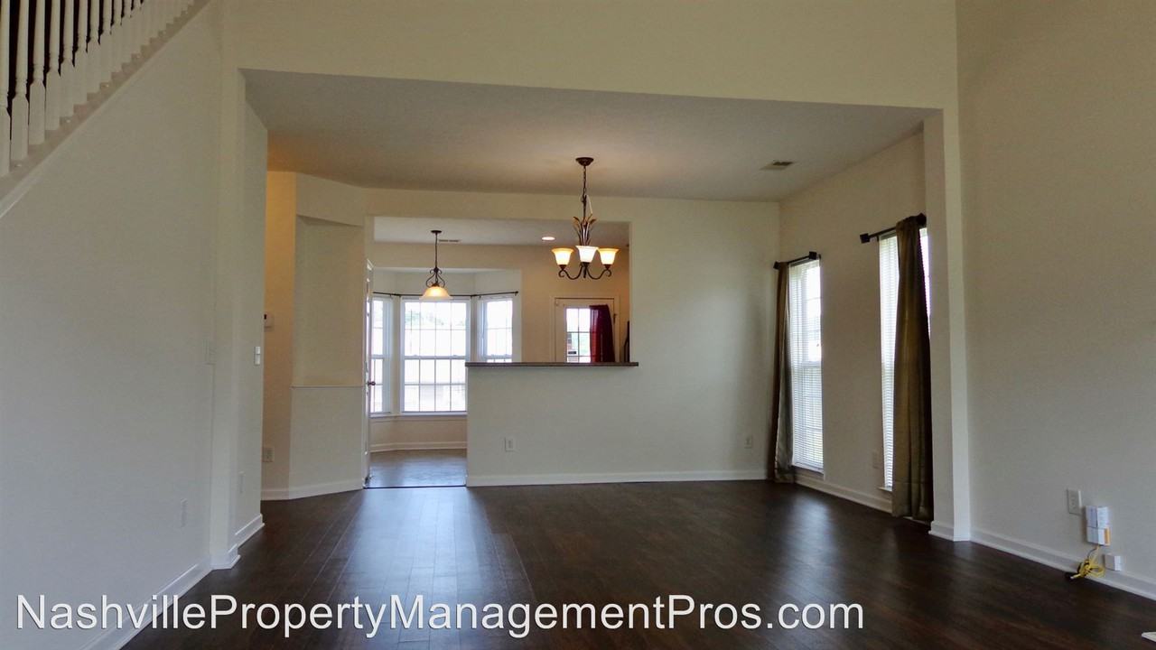 1096 Rambling Brook Rd - Photo 3 of 23