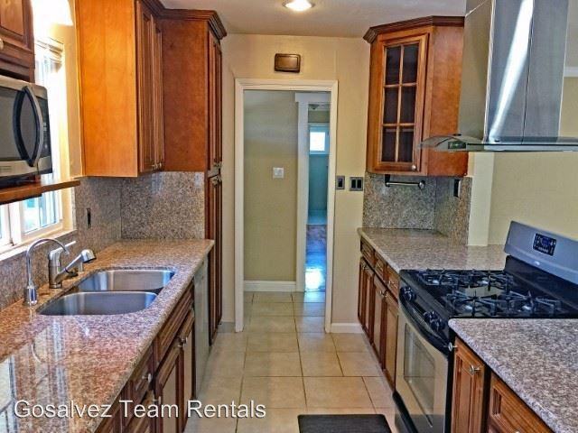 1080 S Blaney Ave - Photo 3 of 19