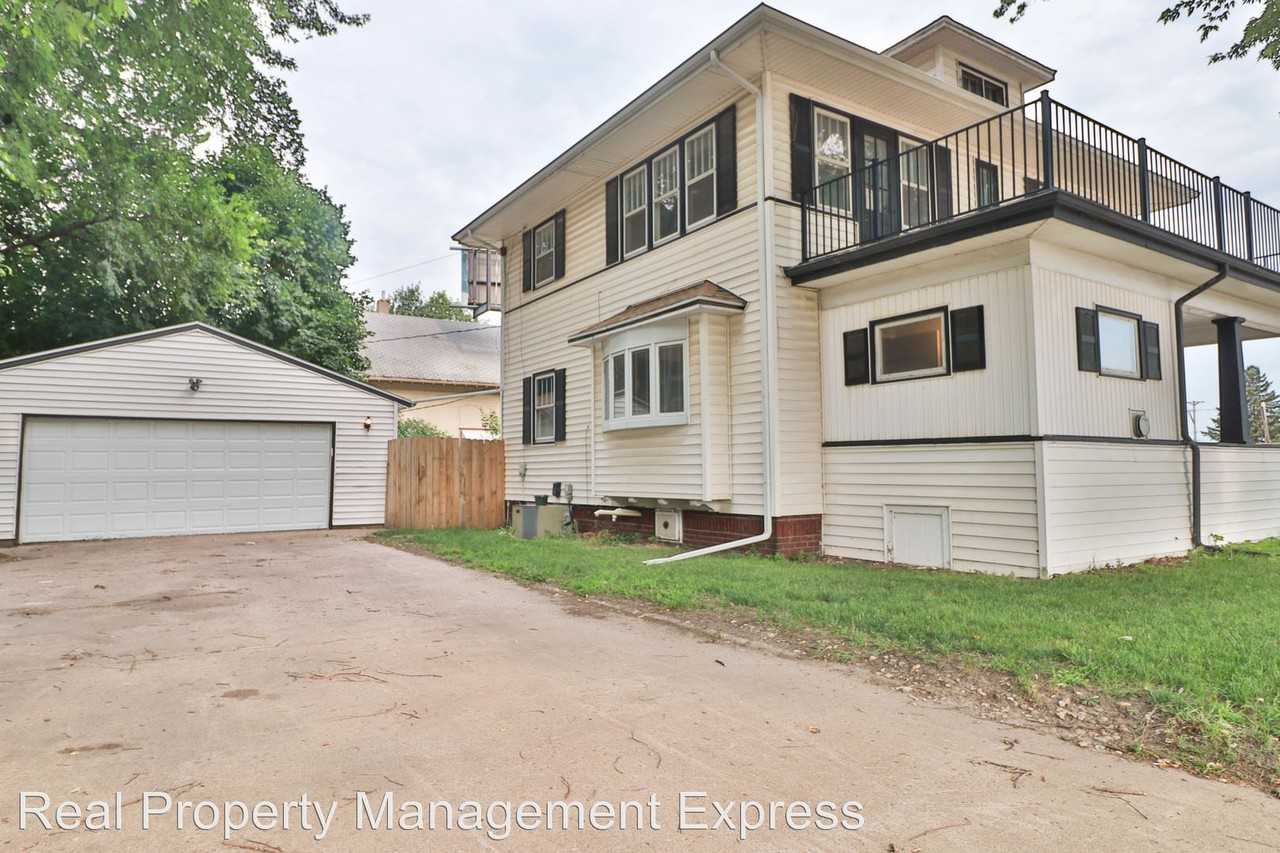 1501 W 12th St - Photo 2 of 33