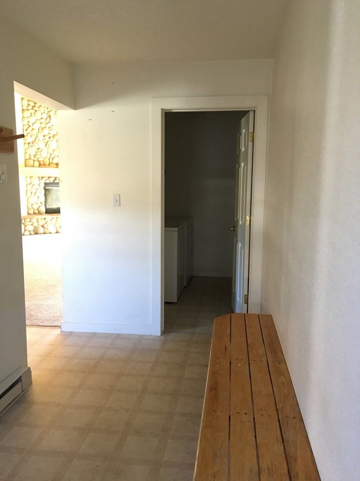 346 Firelight Dr - Photo 2 of 9