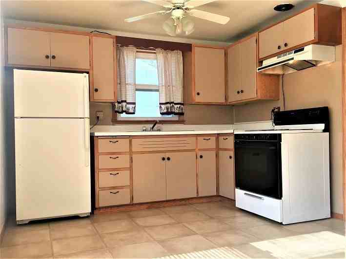 813 N Kiwanis Ave - Photo 2 of 7