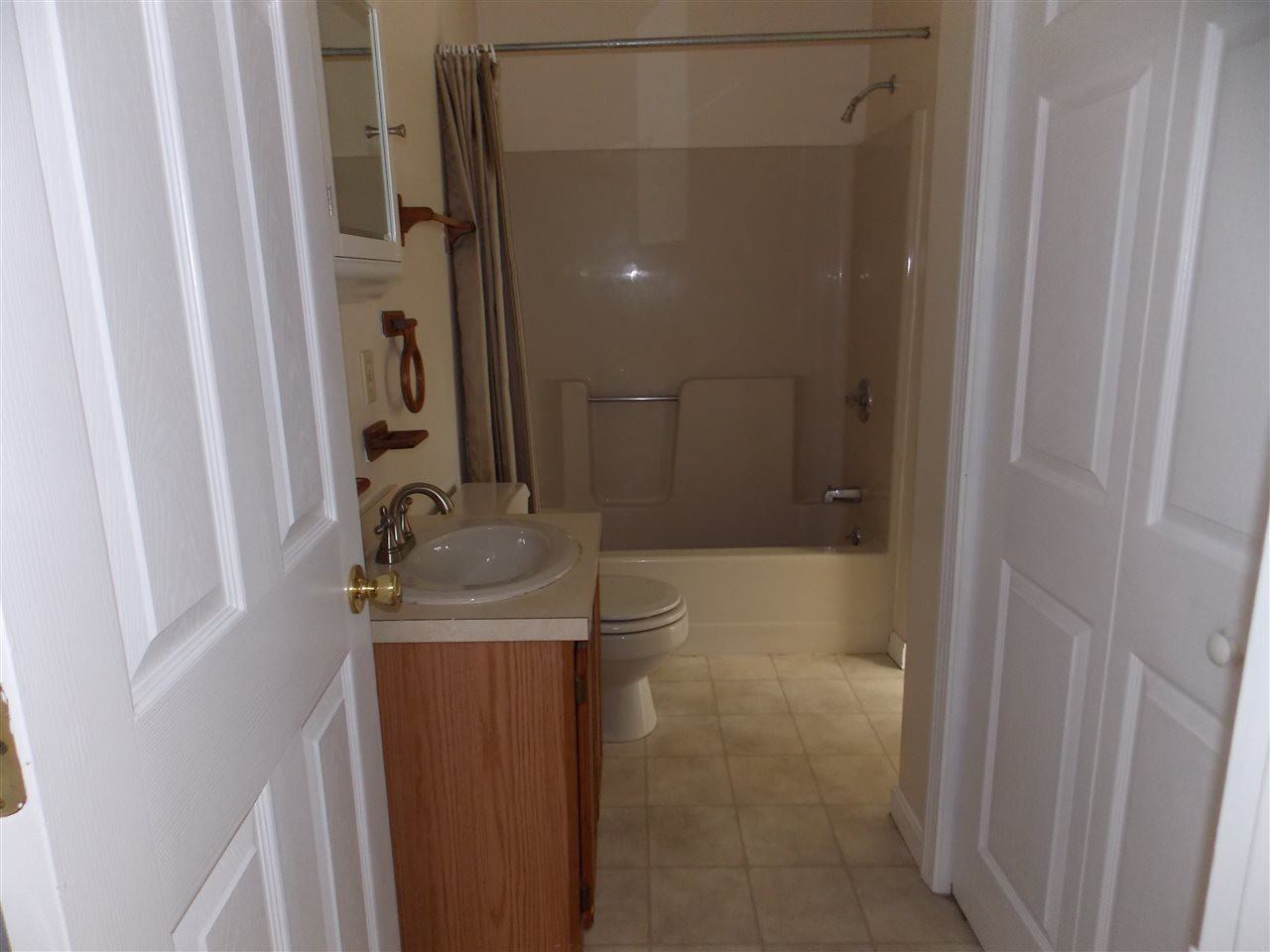 53 Evergreen Dr #7 - Photo 3 of 12