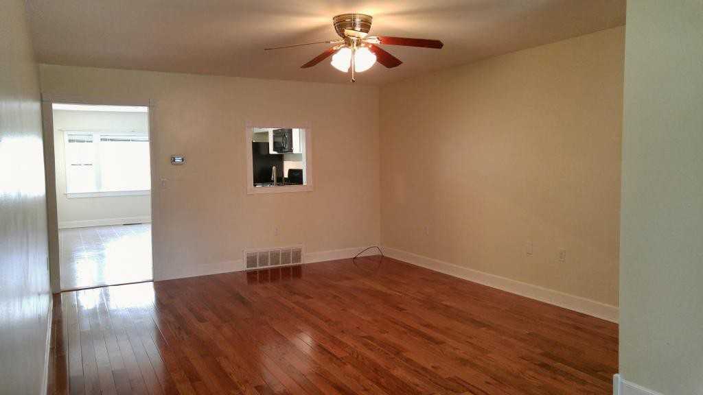 158 Post Rd - Photo 3 of 10