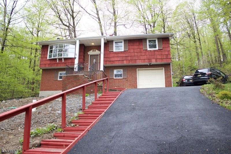 544 Terrace Dr - Photo 2 of 22