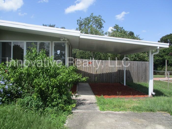 989 Shorecrest Ave - Photo 2 of 20