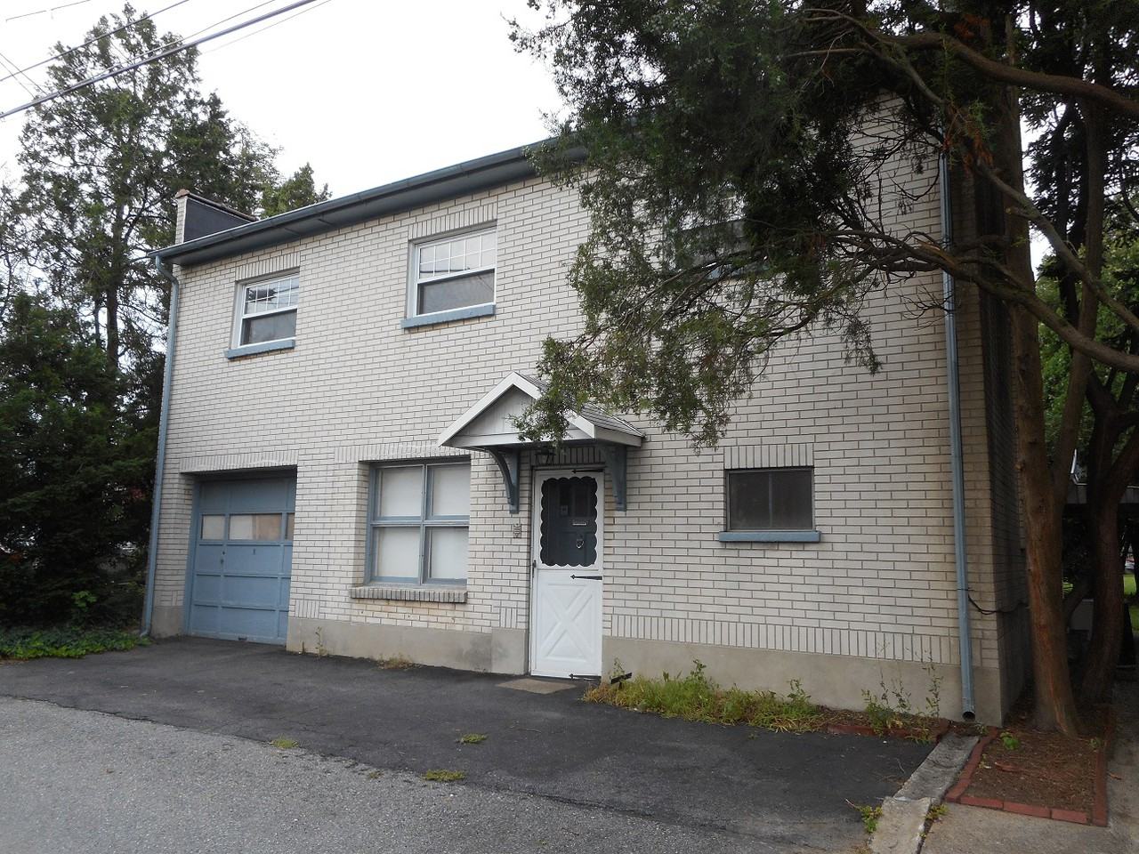 734 Mount Laurel Rd - Photo 2 of 25