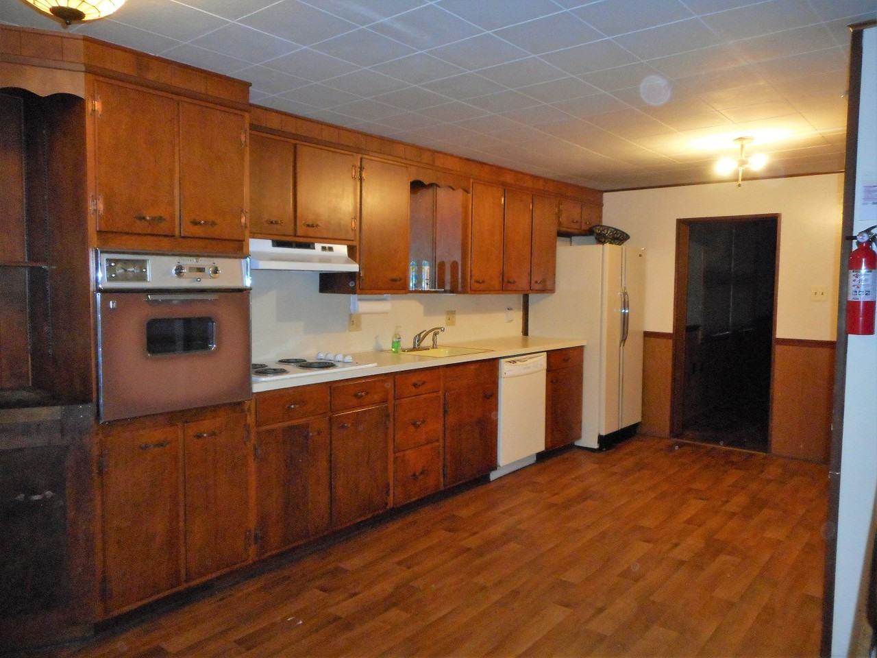 734 Mount Laurel Rd - Photo 3 of 25