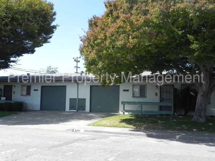 4831 Overend Ave - Photo 2 of 16