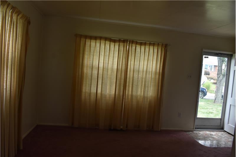 2618 Alvarado Blvd - Photo 3 of 13