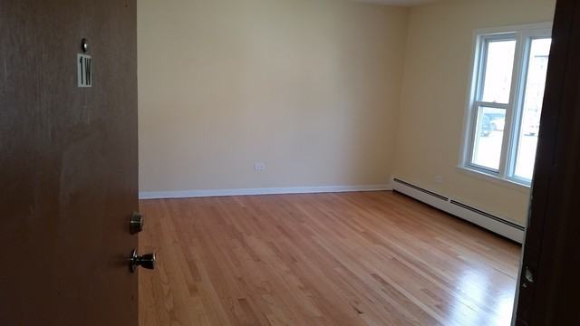 14622 Keystone Ave - Photo 3 of 13