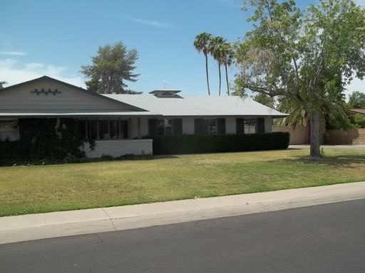 301 W Tam O Shanter Dr - Photo 2 of 19