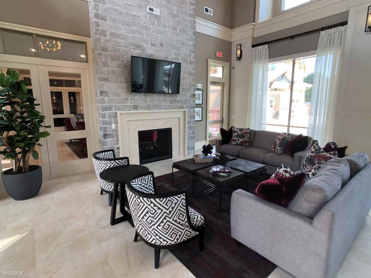 Ariza College Station - Move-in Specials Now - Photo 2 of 41