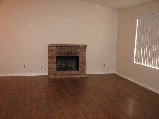 28011 Banjo Cir - Photo 3 of 16