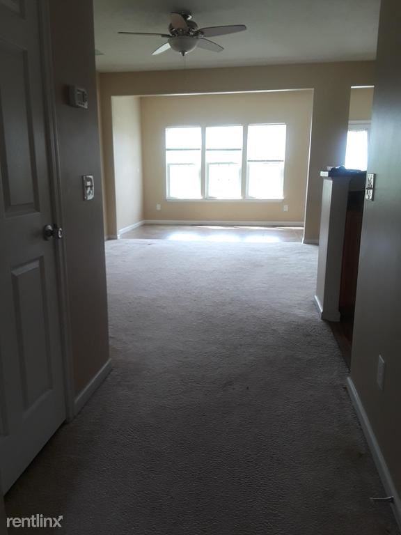 147 River Rock Way - Photo 2 of 20