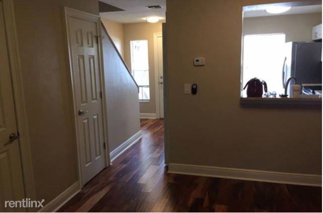 6132 Lakefront Dr - Photo 3 of 10