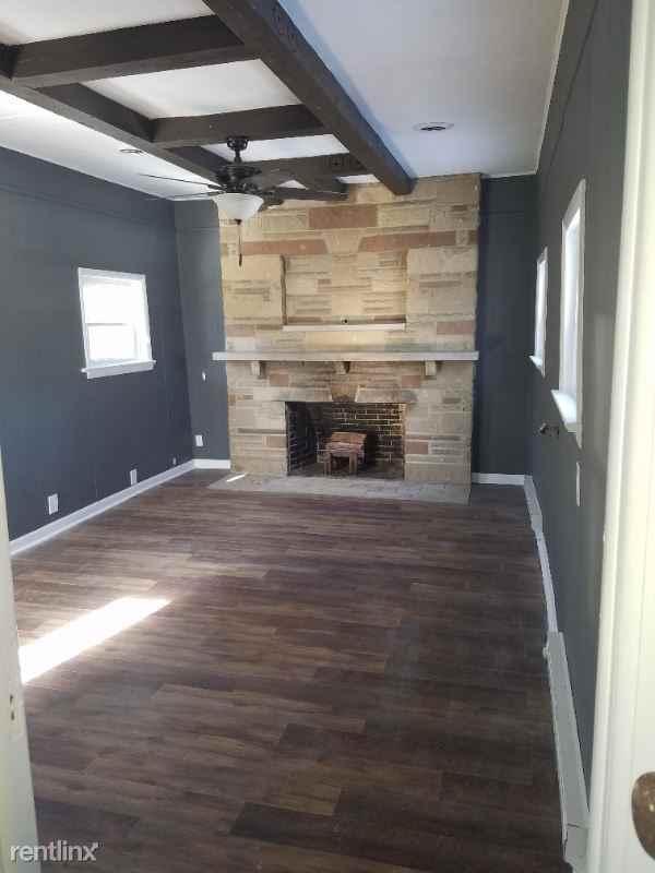 68 E Franklin St - Photo 2 of 30