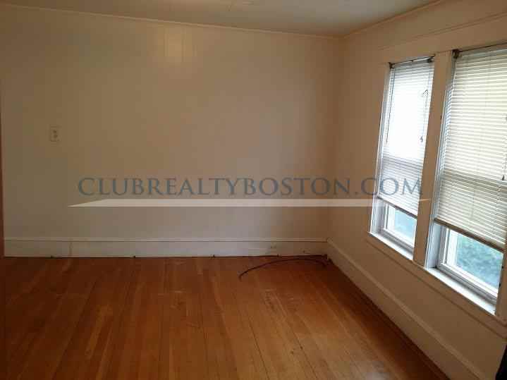7 Holman St - Photo 3 of 17