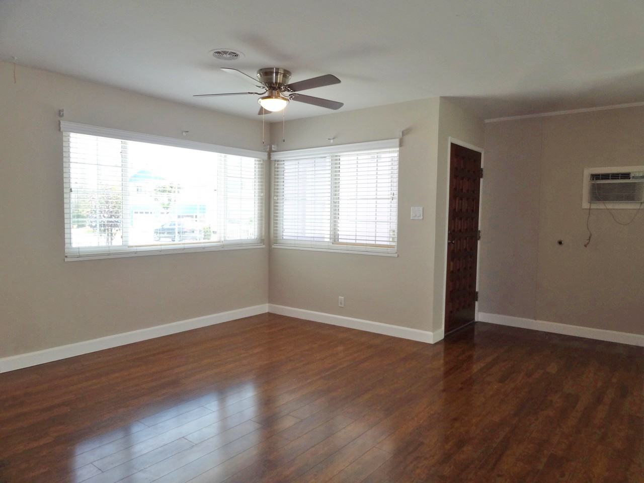 1035 Zarick Dr - Photo 2 of 18