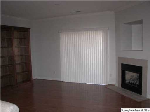 106 Sterling Oaks Dr - Photo 3 of 8