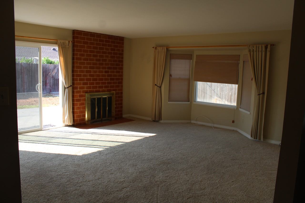 282 Pegasus Ave - Photo 2 of 13