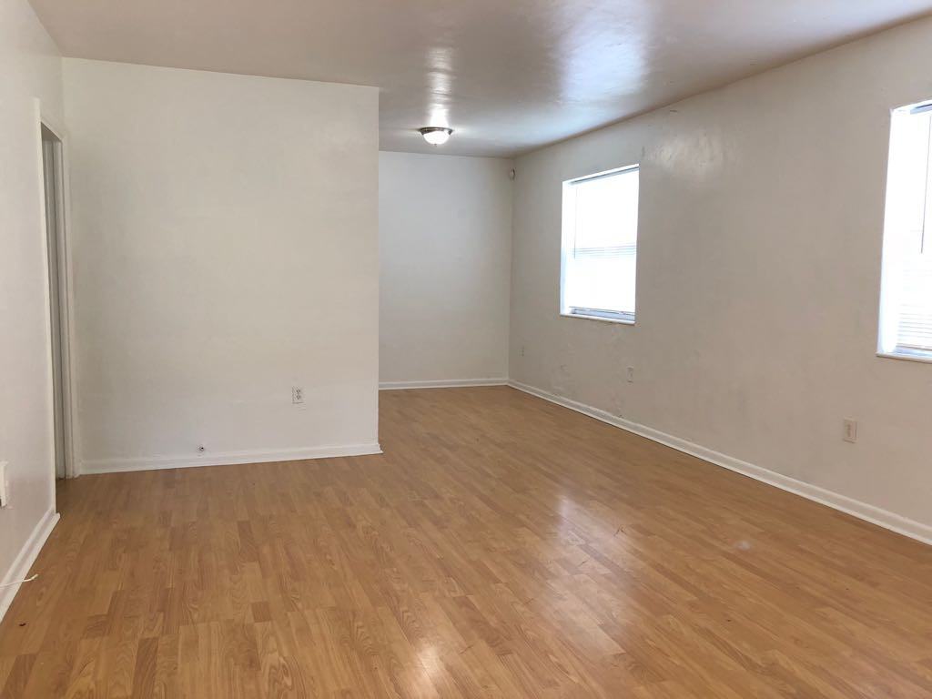 250 NW 82nd Terrace - Photo 3 of 18