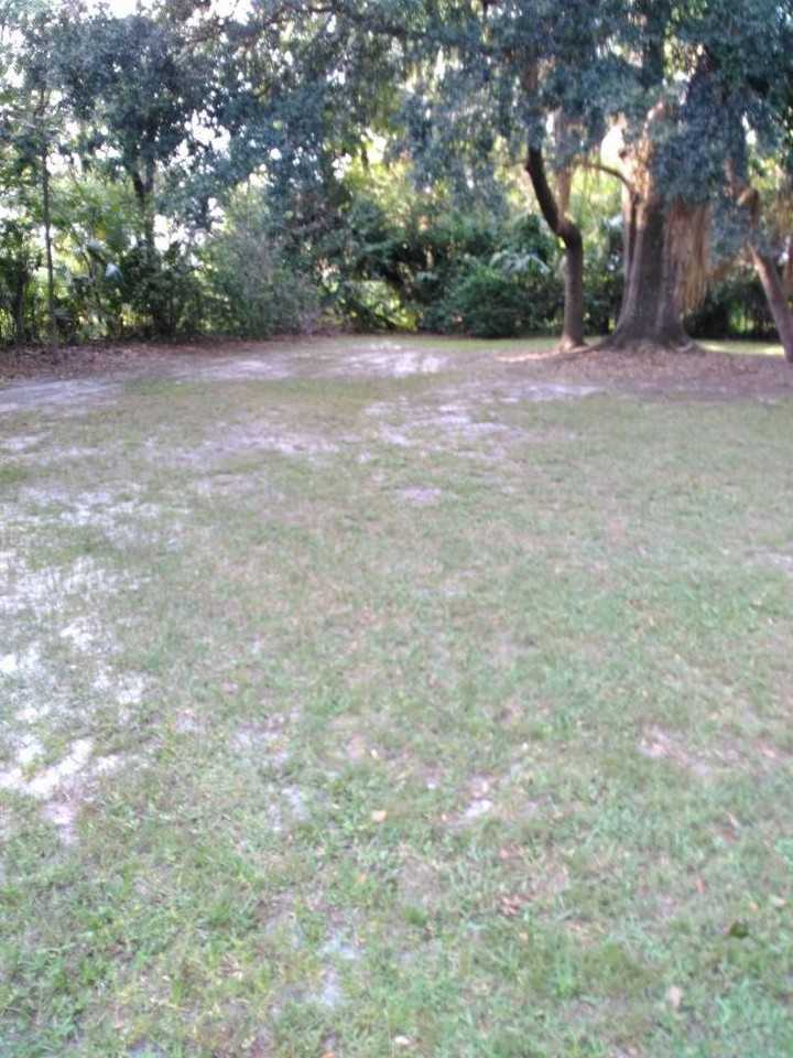 306 Floyd Dr - Photo 3 of 17