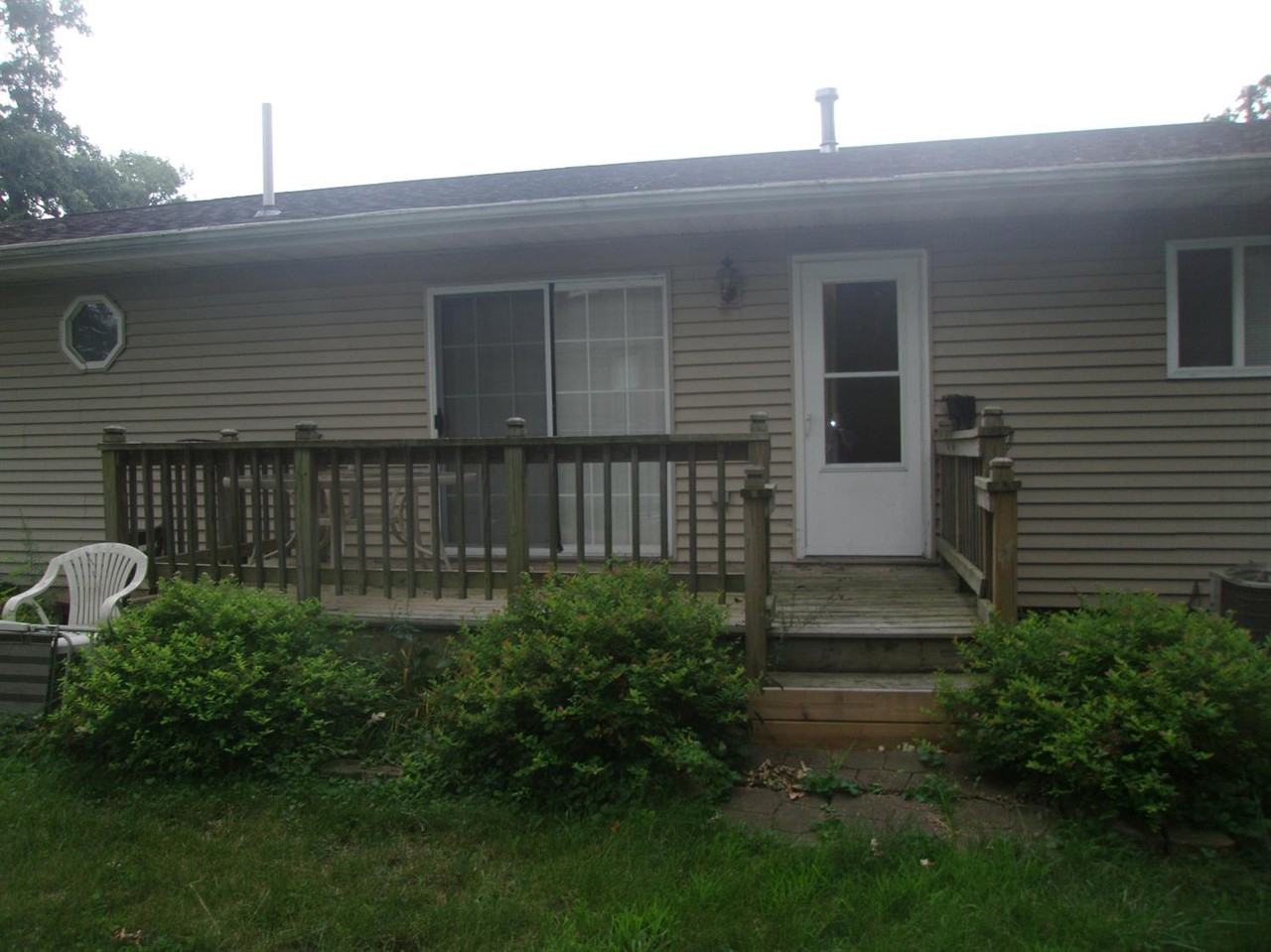 250 Island Dr - Photo 2 of 14