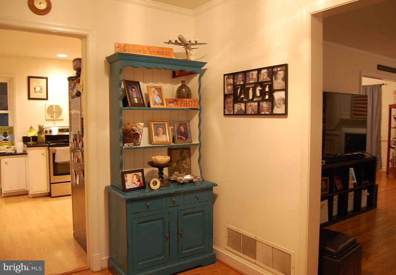 641 Oakland Terrace - Photo 2 of 18