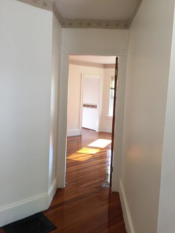 1040 Pine St #1042 - Photo 2 of 8