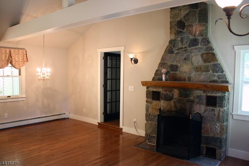 155 W Shore Trail - Photo 3 of 6
