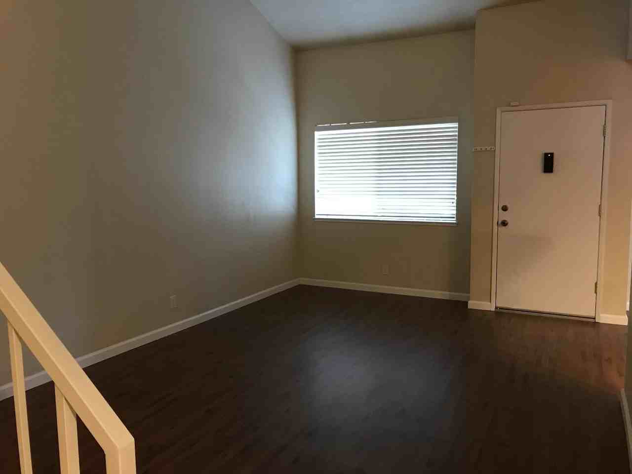 5364 Colony Park Cir - Photo 3 of 16