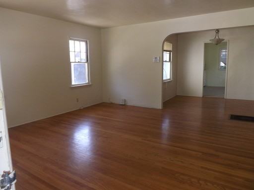 2117 Easy Ave - Photo 3 of 17