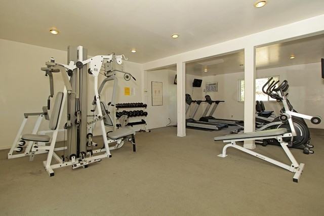 Palm Gardens Apartments - Photo 3 of 18