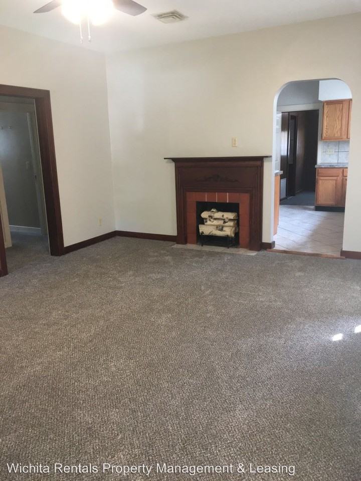 1426 Ellis S - Photo 3 of 14