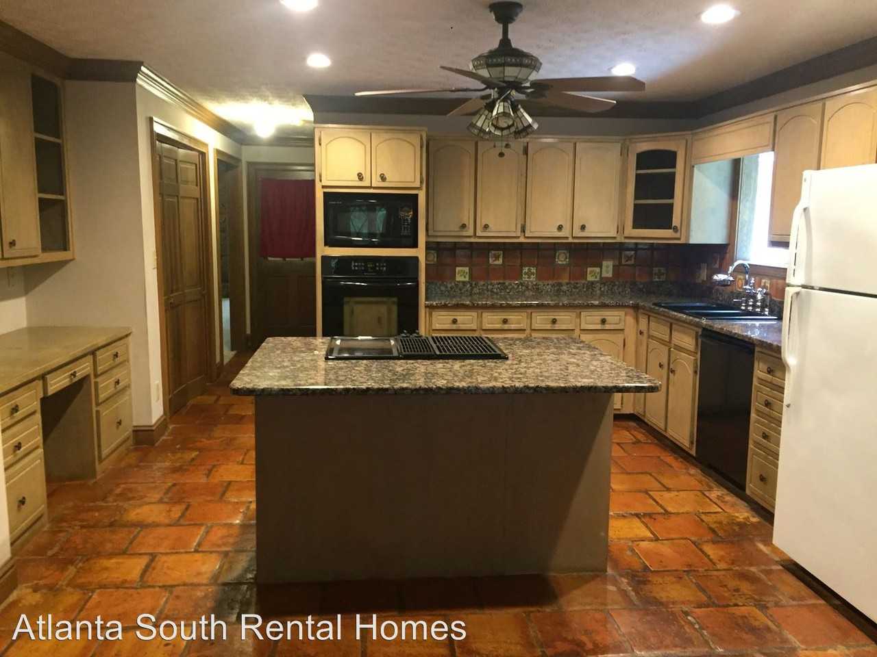 333 Snead Rd - Photo 3 of 17