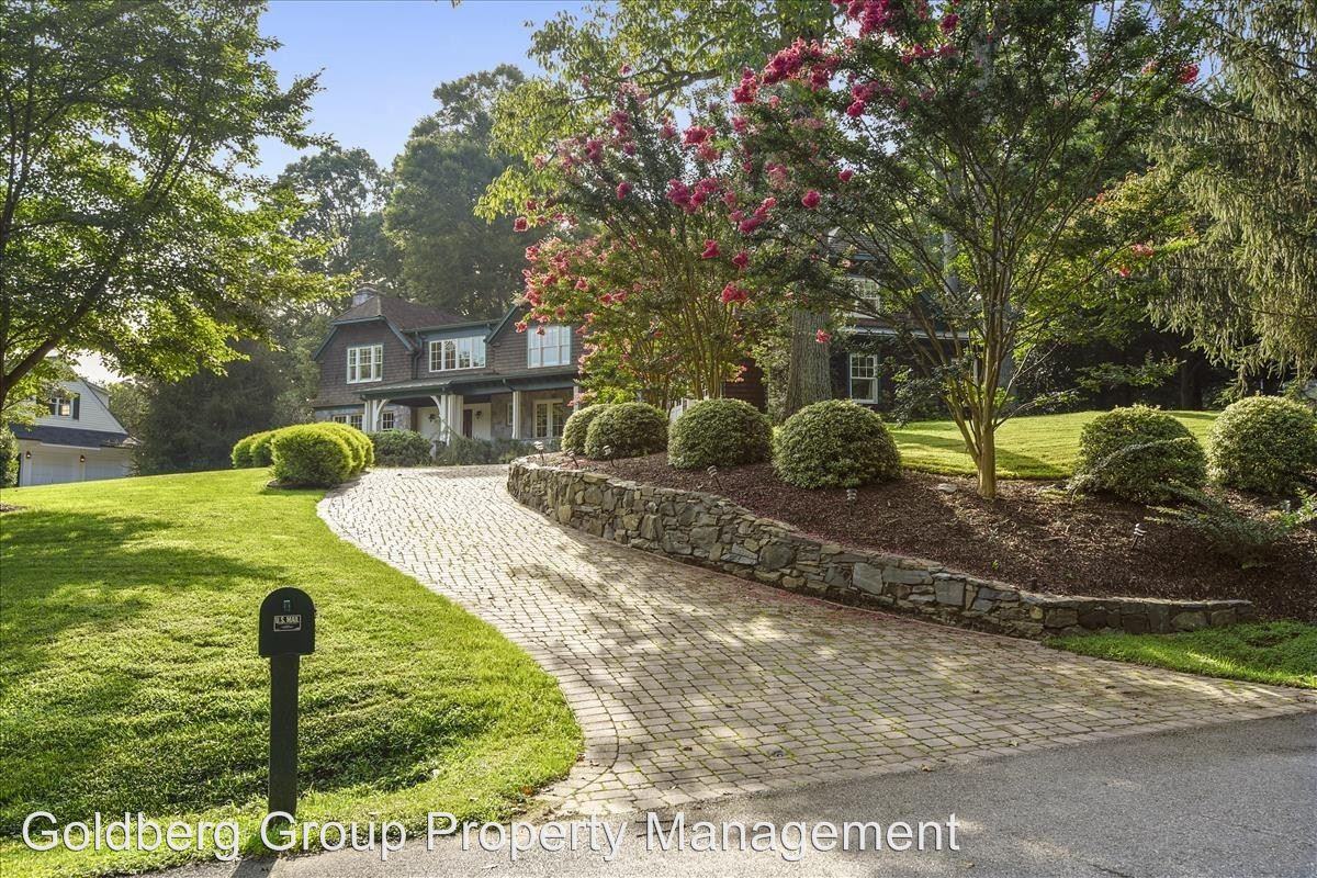 11605 Luvie Ct - Photo 2 of 35