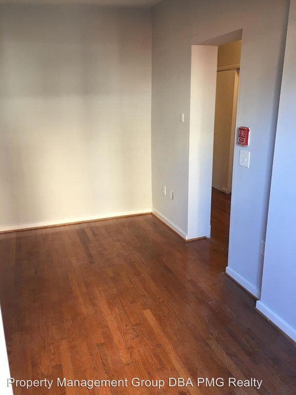 1916 Spring Garden St - Photo 3 of 10