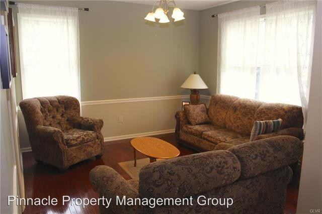 2118 Eagles Landing Dr - Photo 3 of 14