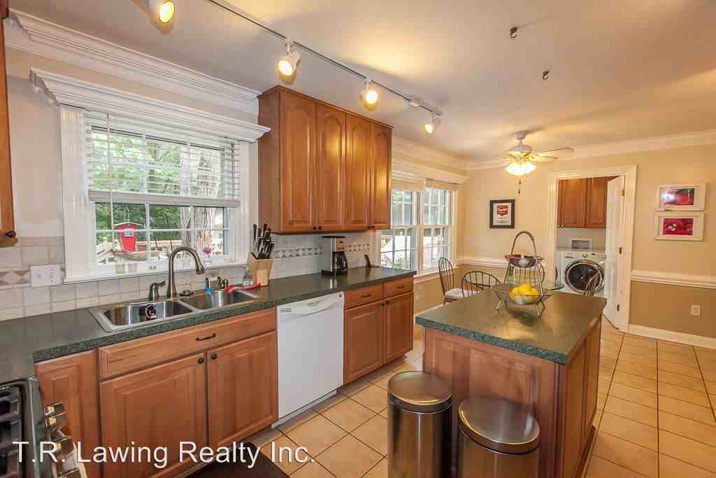 2520 Ainsdale Rd - Photo 3 of 24