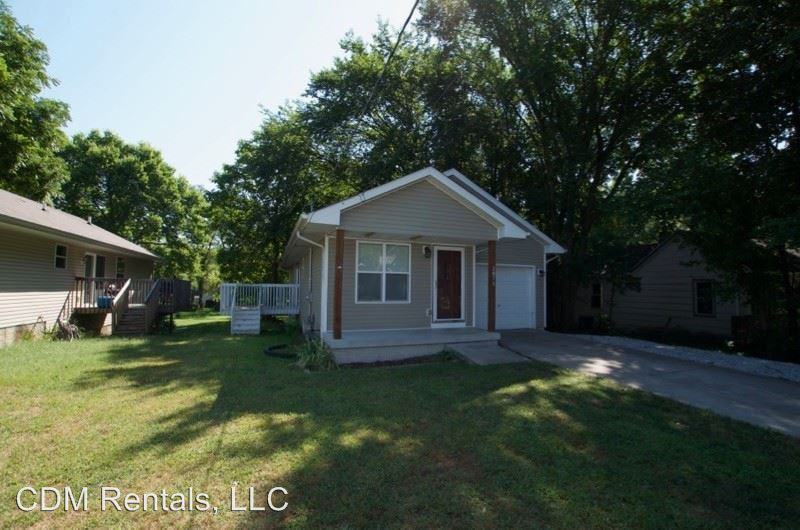 2071 E 41st St - Photo 2 of 17