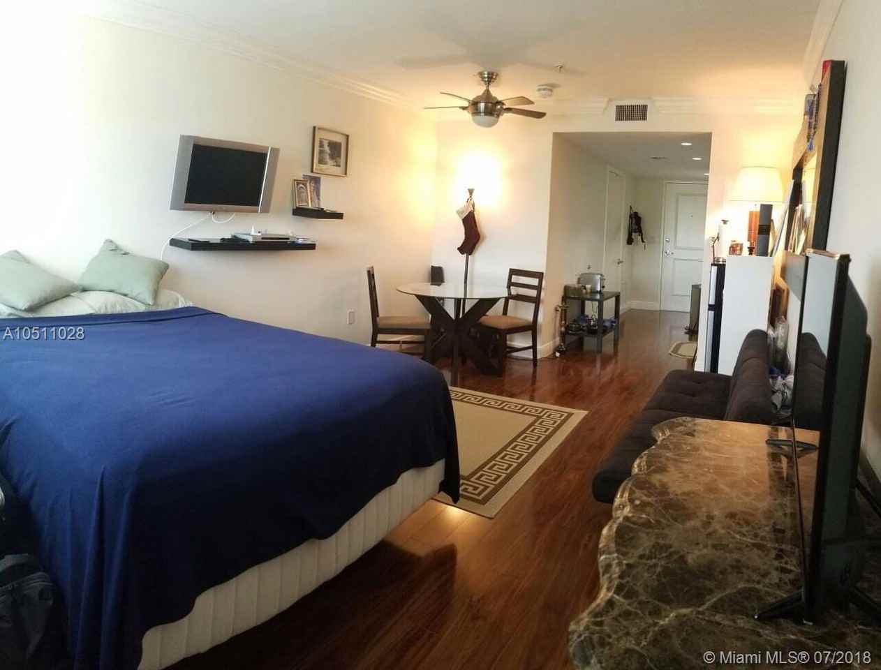 5715 Sunset Dr - Photo 3 of 3