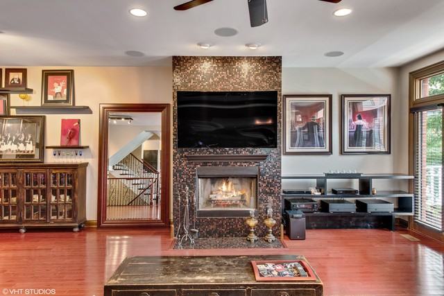 1867 Admiral Ct - Photo 3 of 28