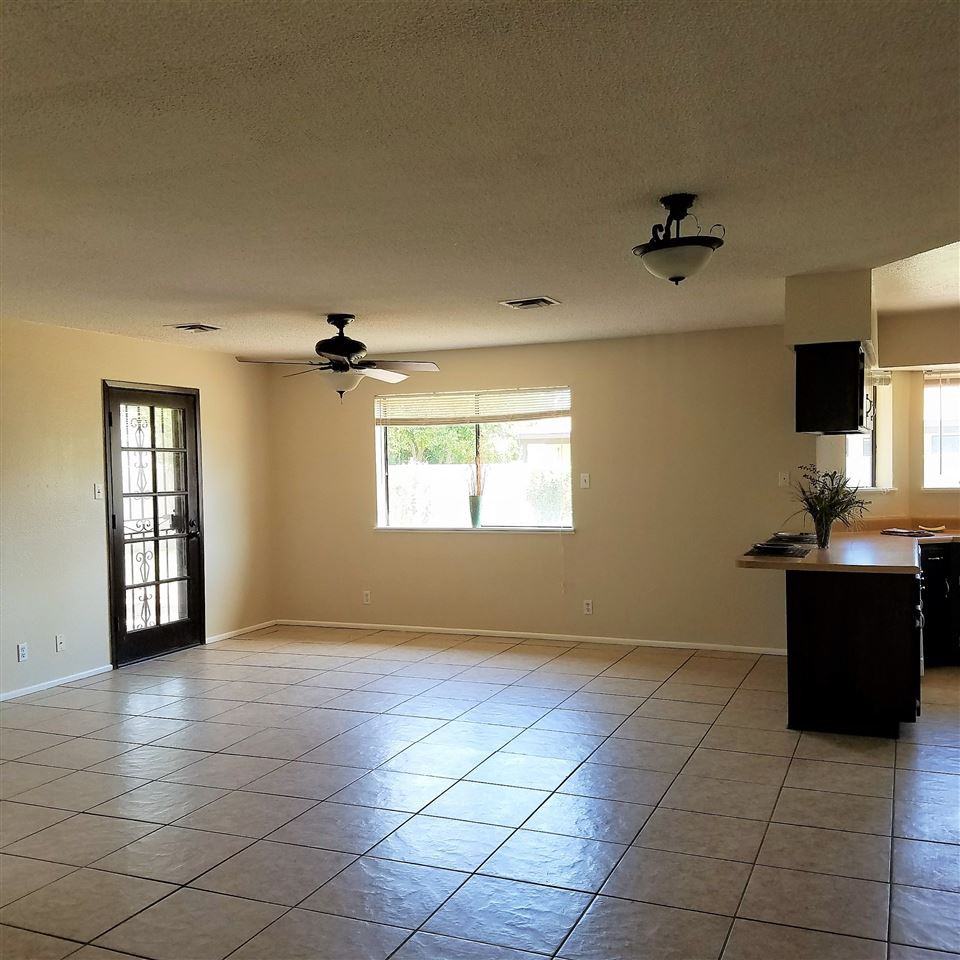 1053 S Appaloosa Ln - Photo 3 of 12