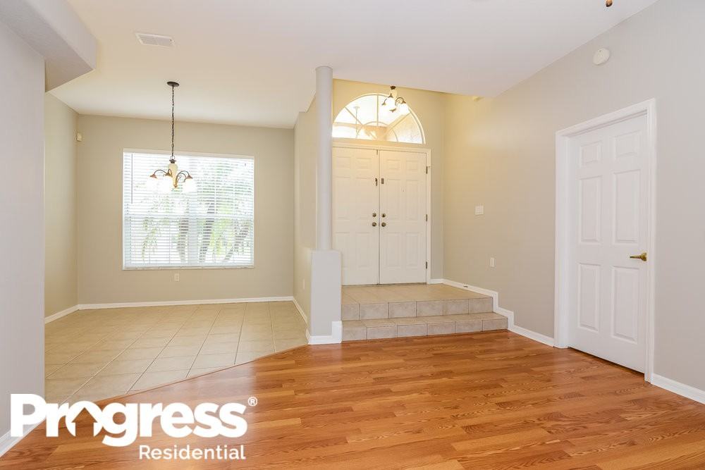 8811 Linebrook Dr - Photo 2 of 14